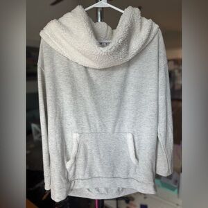 Long Sleeve Hooded Sweater